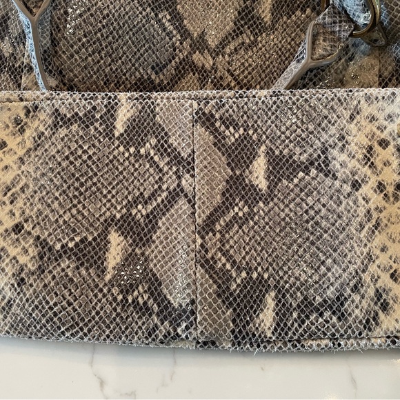 G.I.L.I. Python Snake print leather hobo bag gold tone hardware - Picture 6 of 11